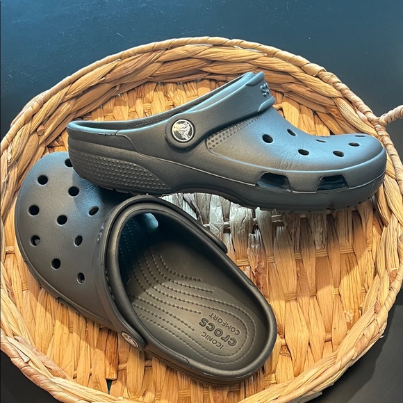 CROCS Comfort Clogs - Dark Gray - Picture 3 of 8